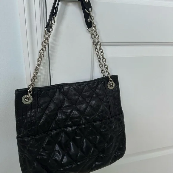 Coach - convertible shoulder/top handle - Vintage - black quilted w.chain accent
